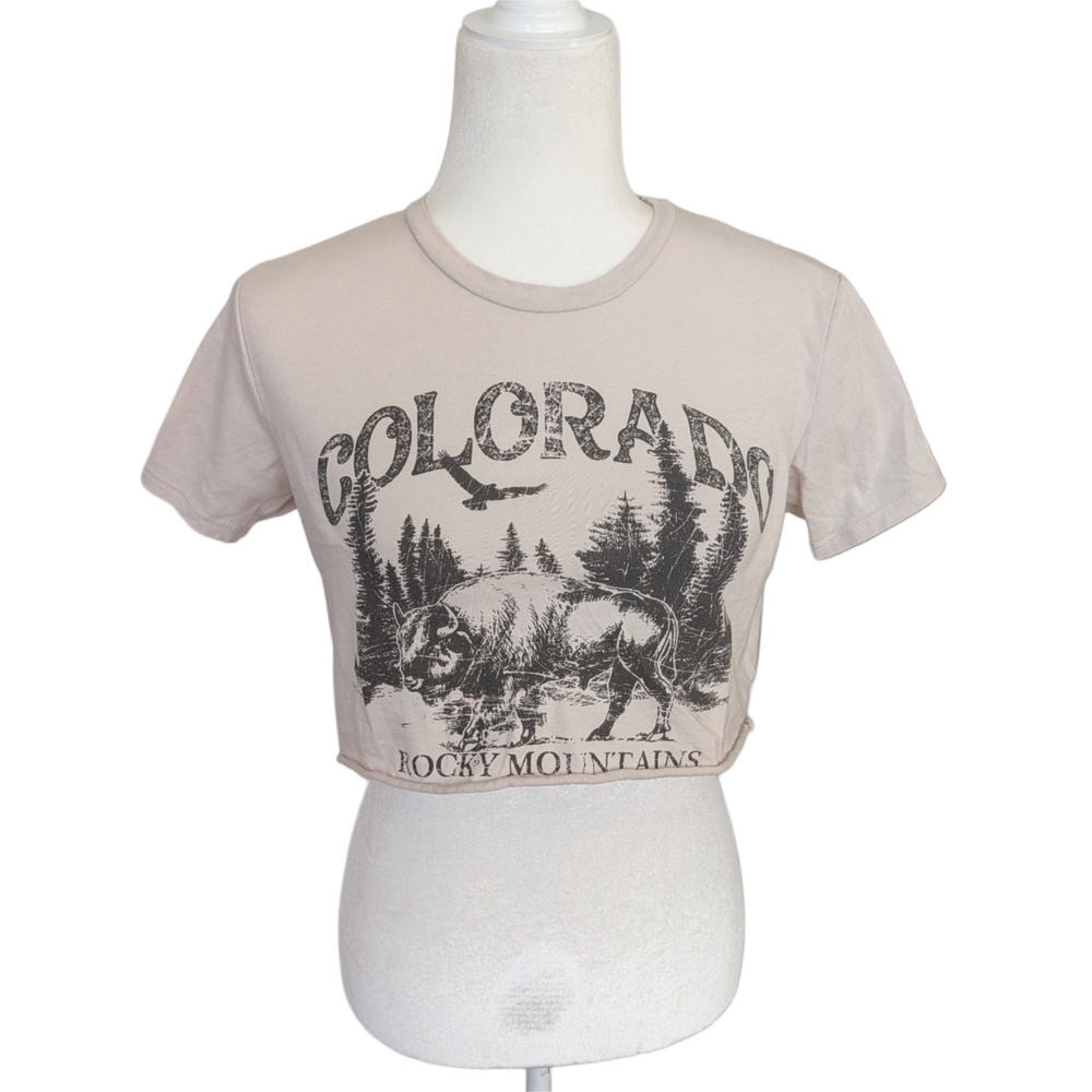 Altar'd State Cream "Colorado Rocky Mountains" Graphic Cropped Tee Size XS